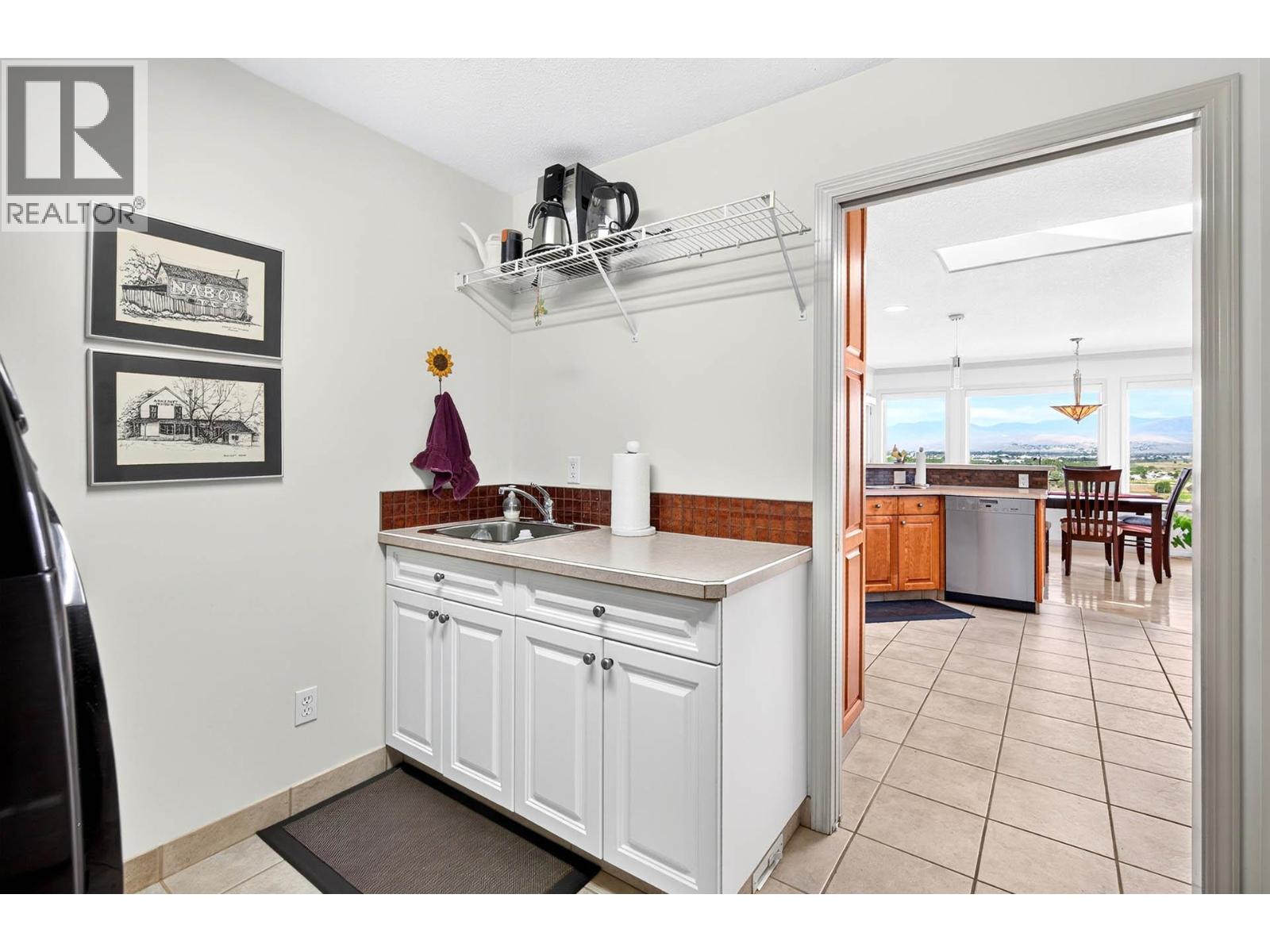 #34 1651 Valleyview Drive - 26