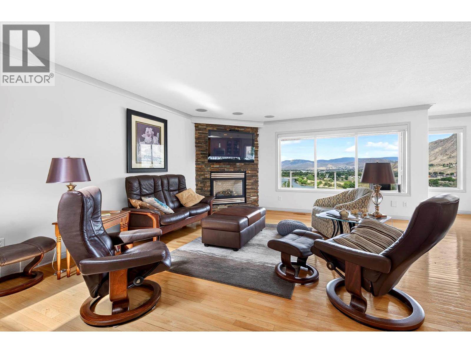 #34 1651 Valleyview Drive - 27