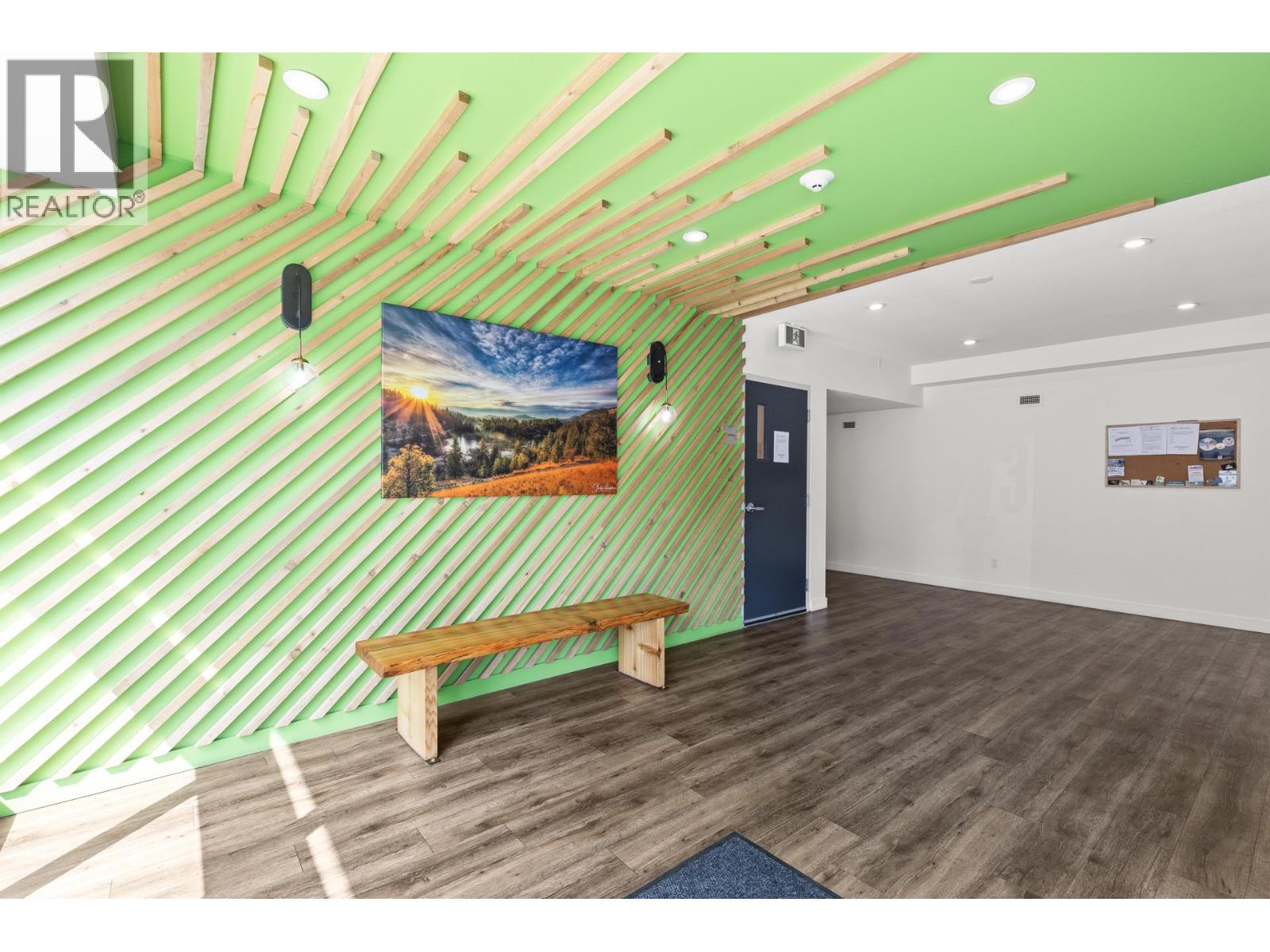 #201 3630 Mission Springs Drive - 24