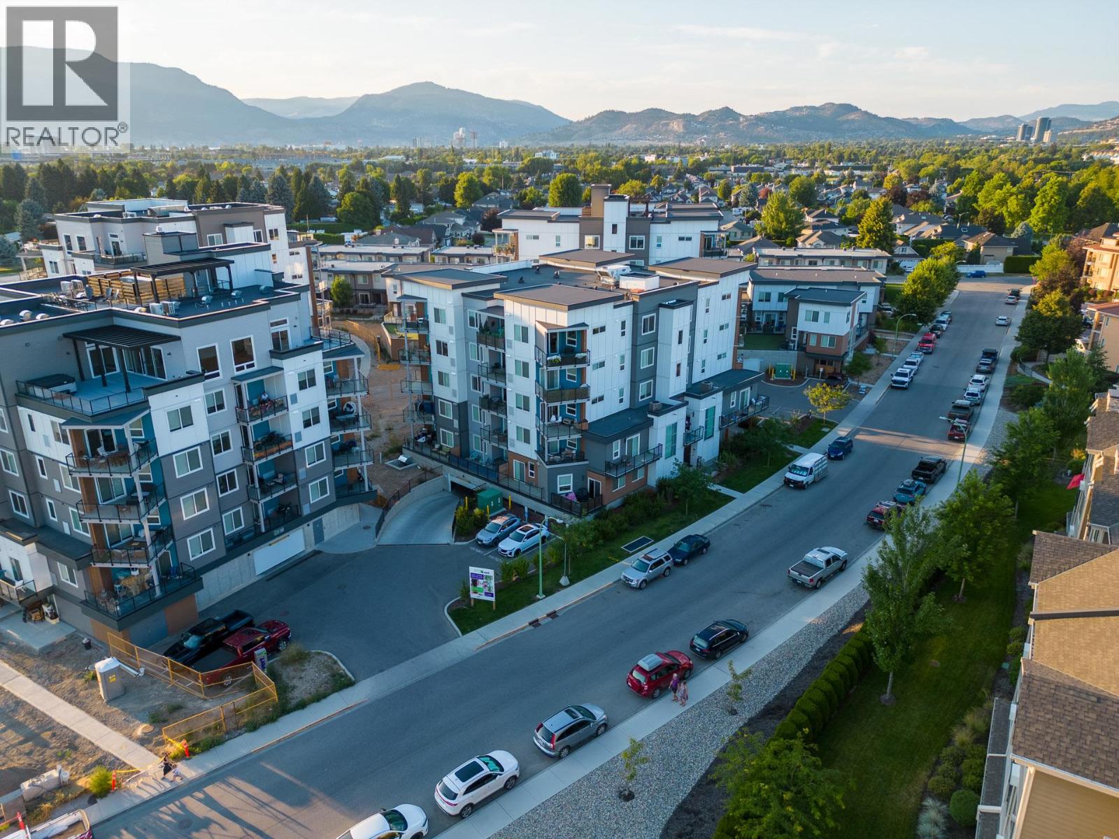 #201 3630 Mission Springs Drive - 27