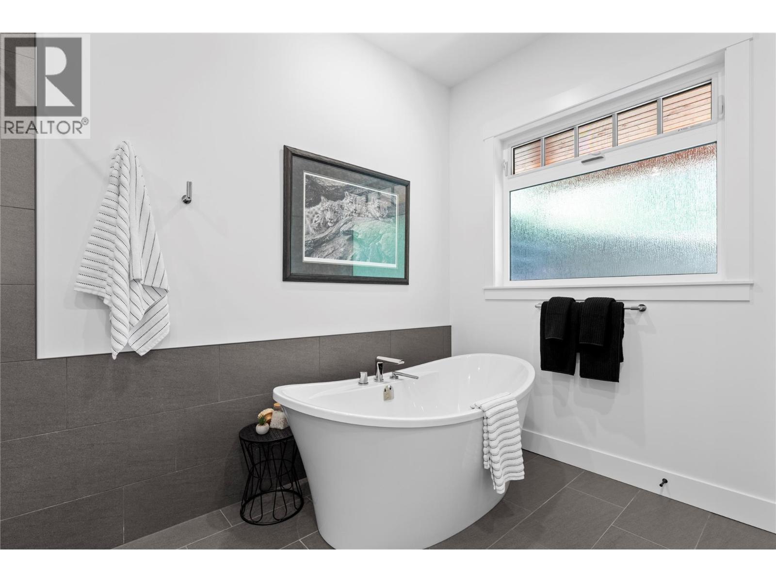 3401 Roncastle Road - 55