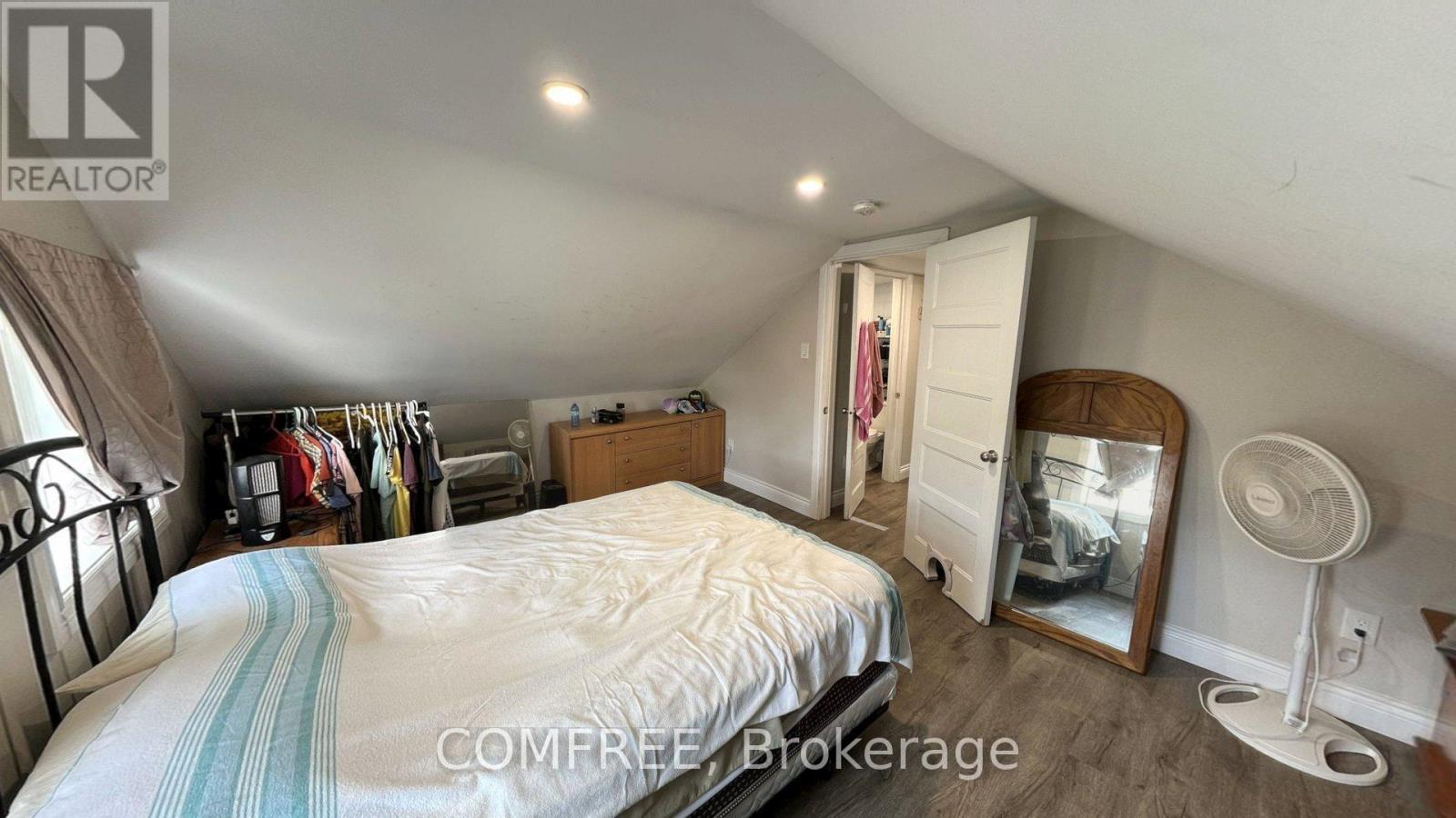 21 MONROE AVENUE - 12