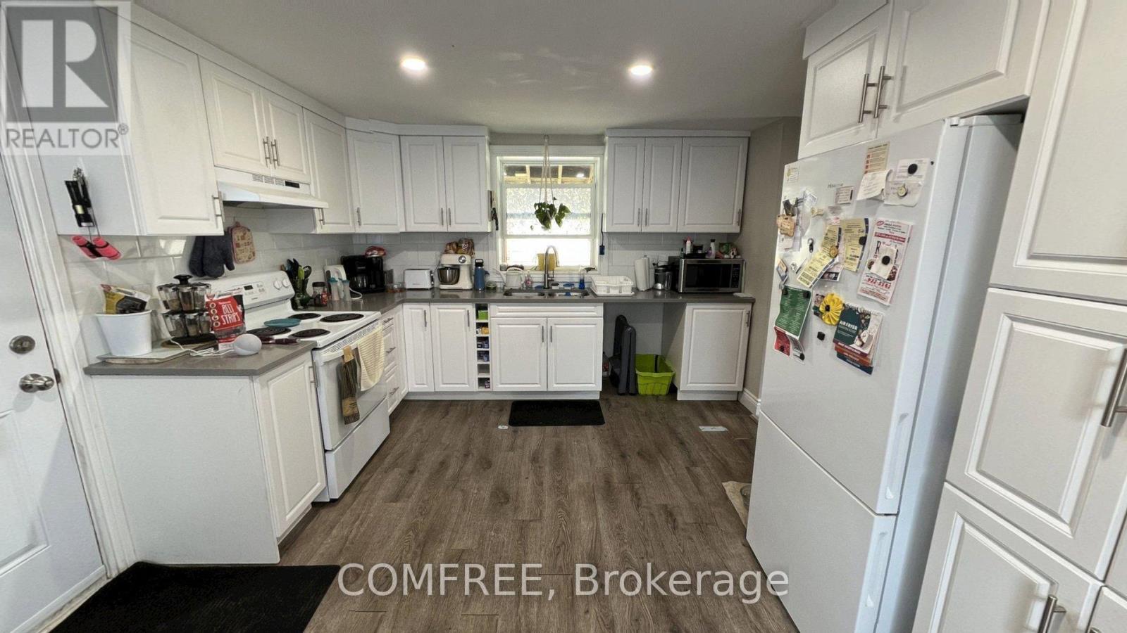 21 MONROE AVENUE - 7