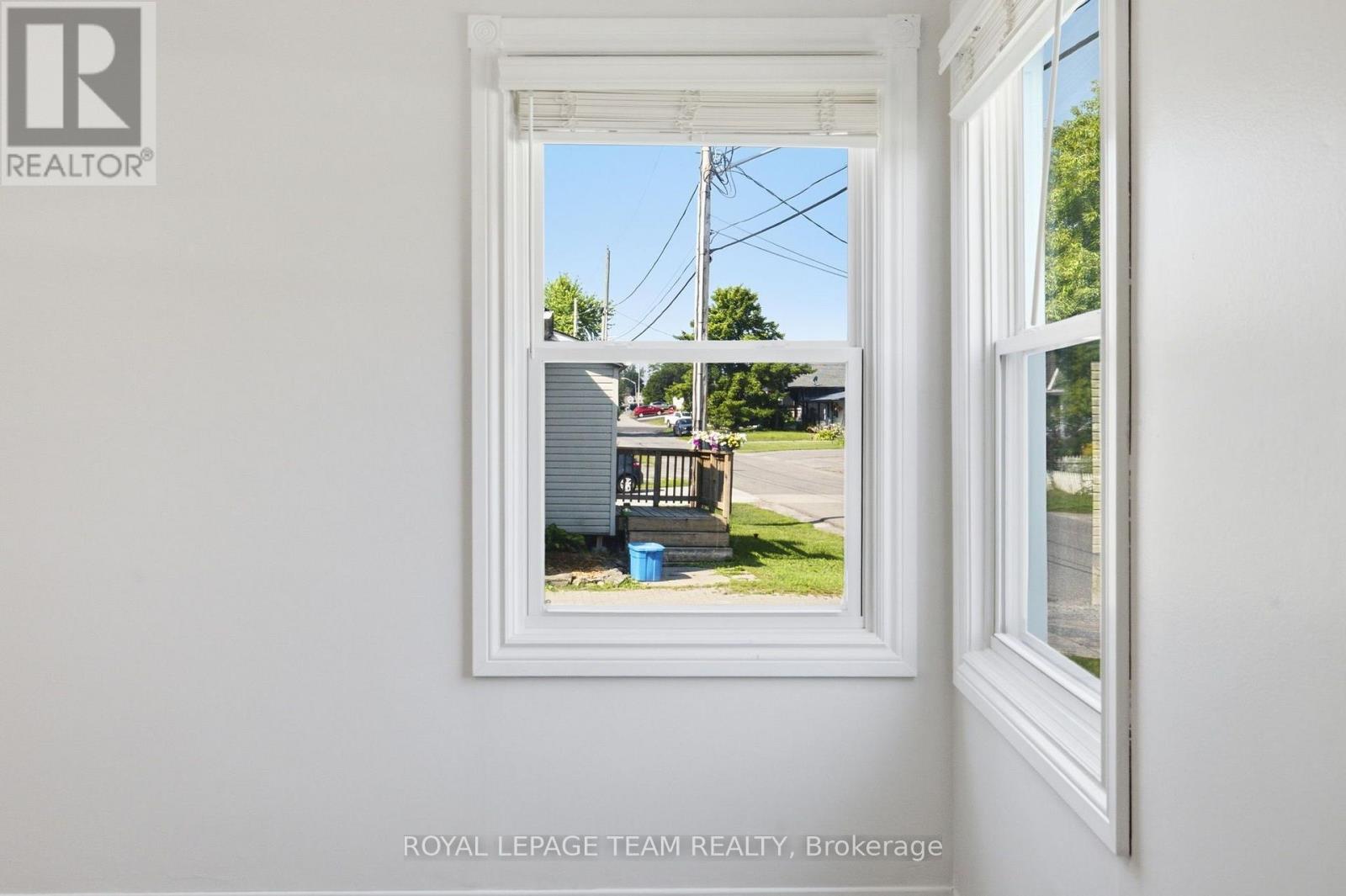 218 RIDEAU STREET - Image 36