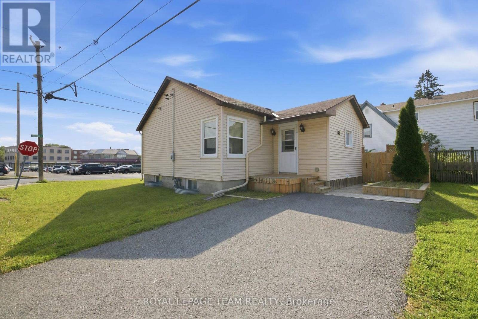 218 RIDEAU STREET - Image 5