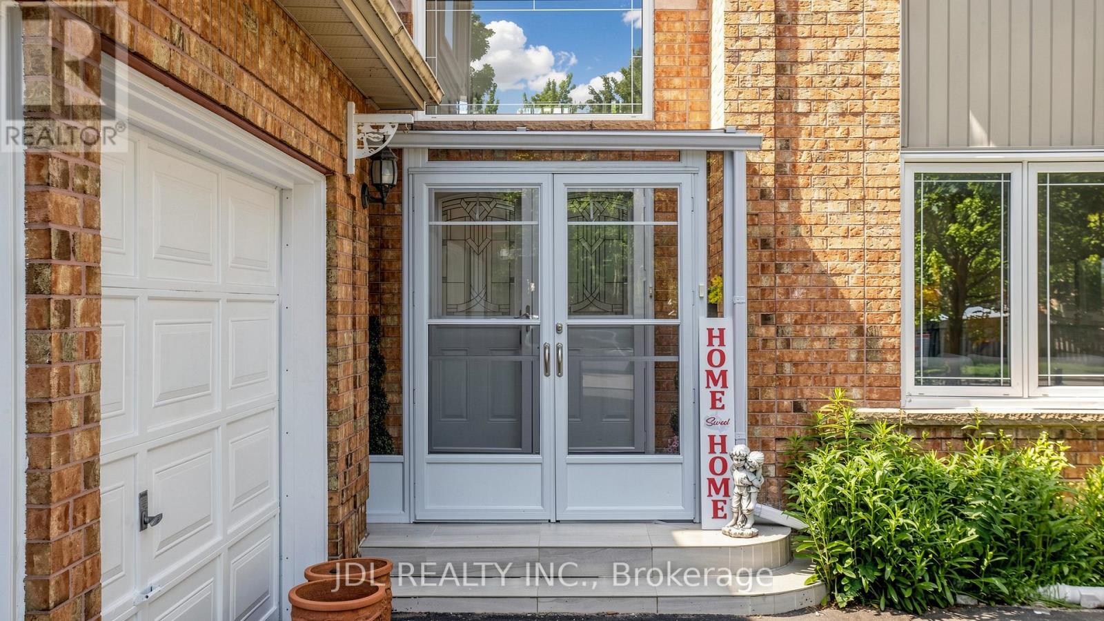 36 CHARTWELL CRESCENT - Image 32