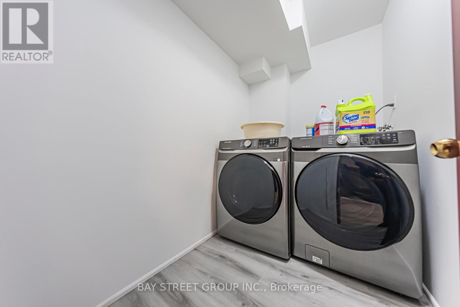 2524 PAULA COURT - 37