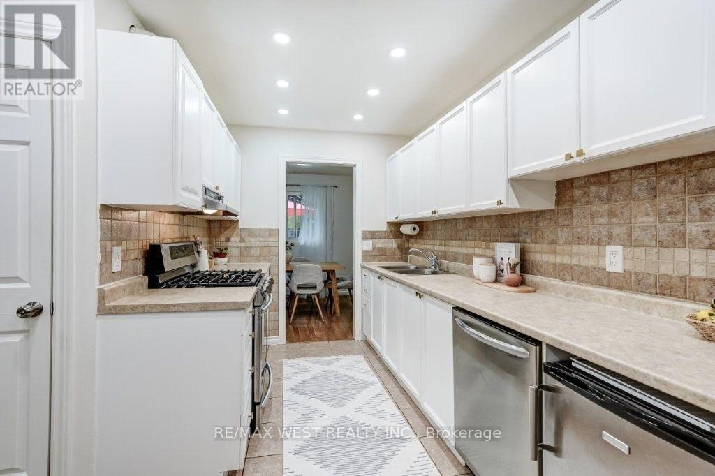 #41 6240 MONTEVIDEO ROAD - 7