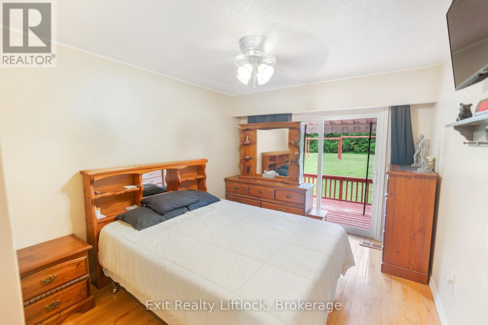 2 EDGEWOOD AVENUE - 13