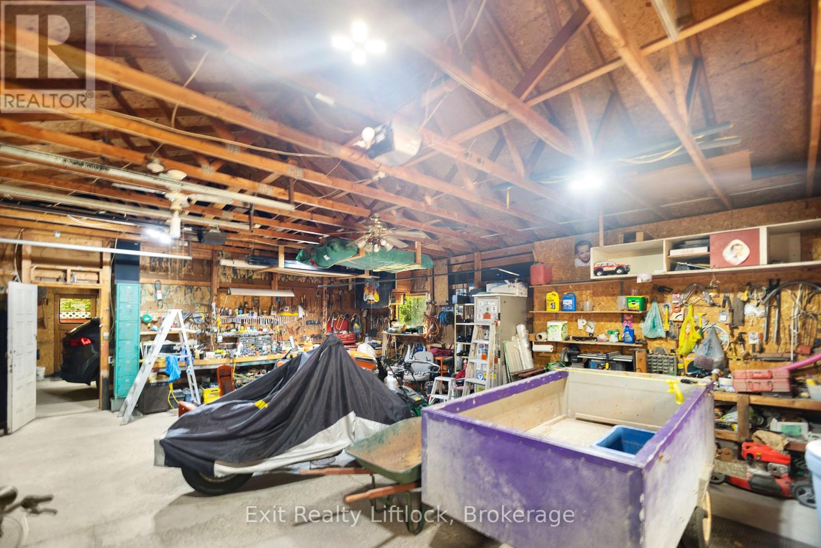 2 EDGEWOOD AVENUE - 34