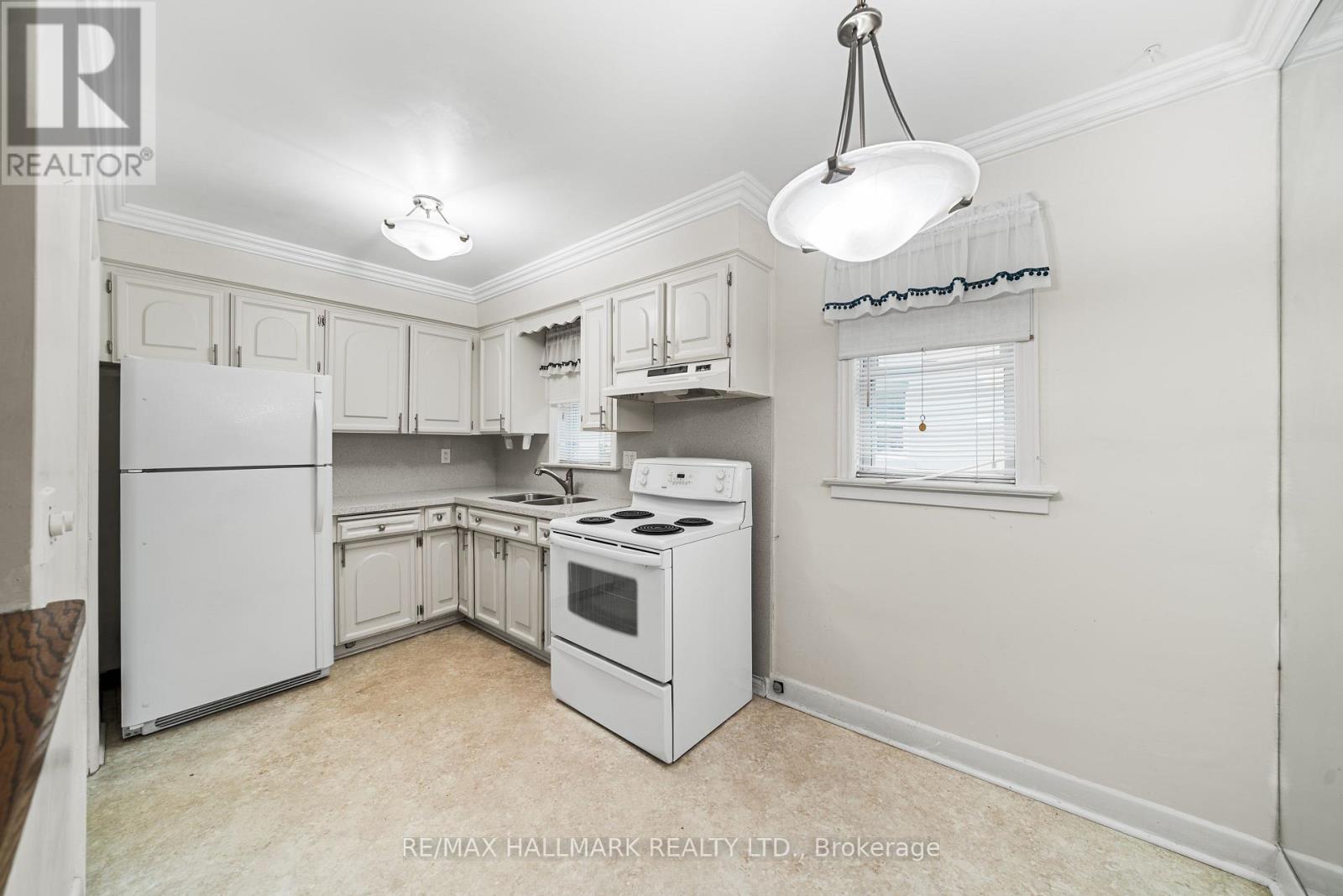 27 SUNRAY CRESCENT - Image 10