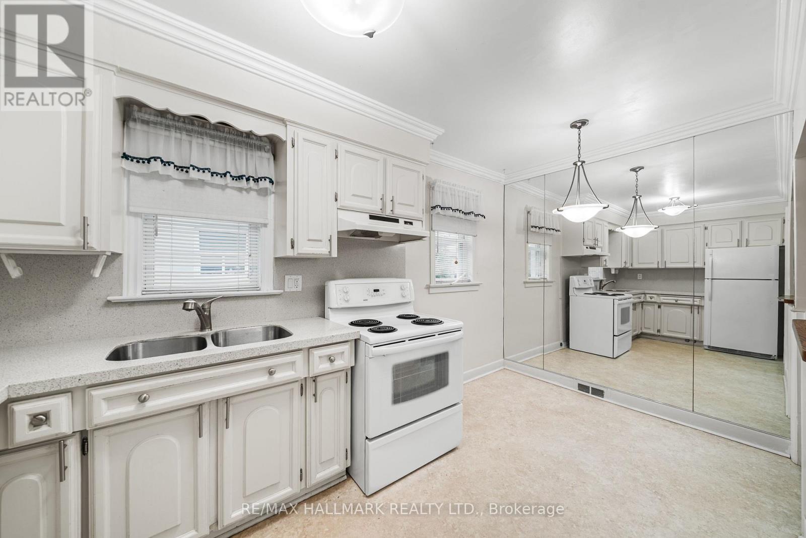 27 SUNRAY CRESCENT - Image 11
