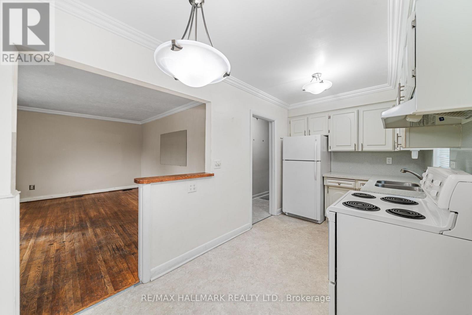 27 SUNRAY CRESCENT - Image 13