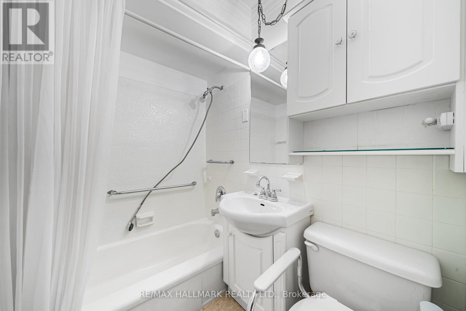 27 SUNRAY CRESCENT - Image 18