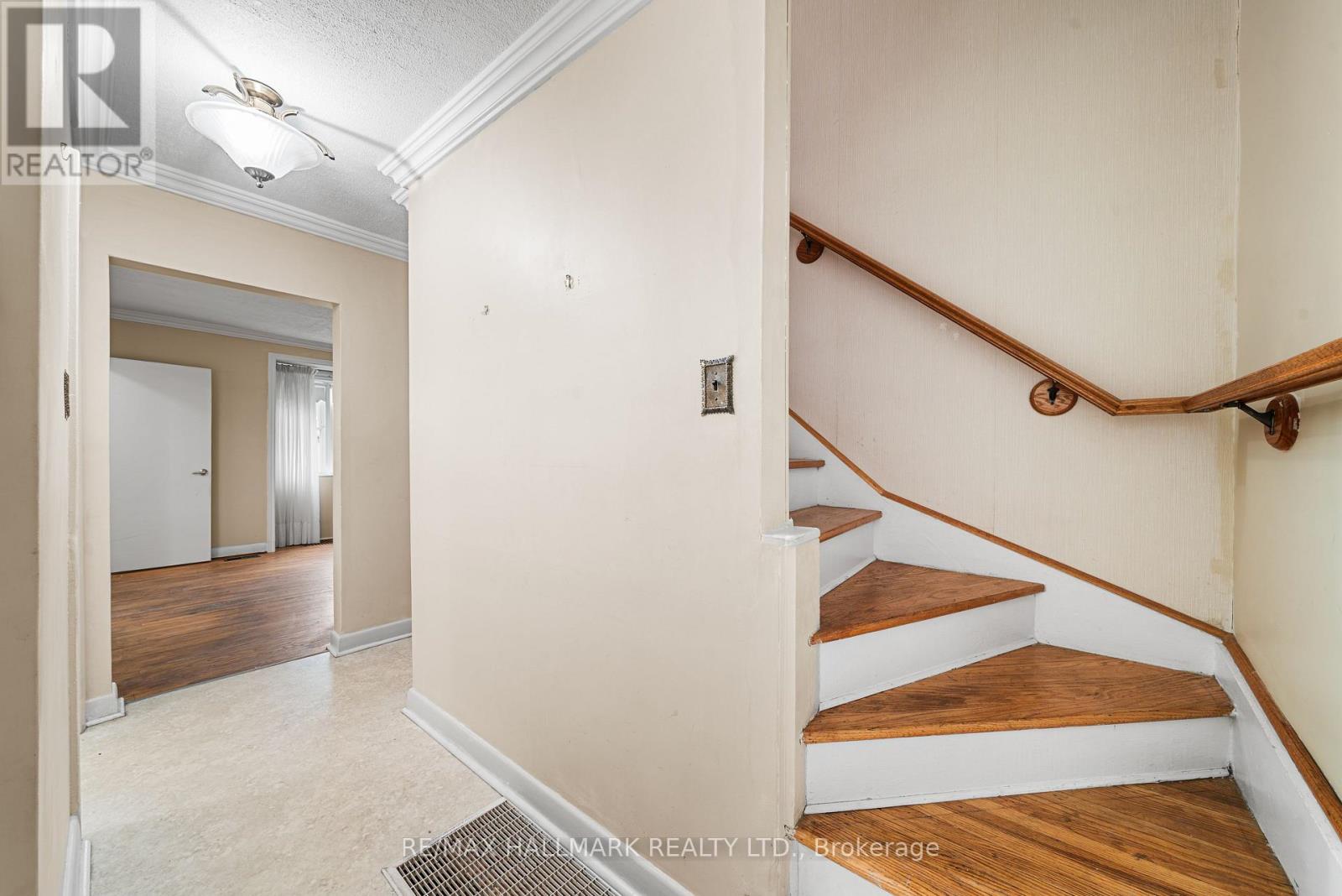 27 SUNRAY CRESCENT - Image 19