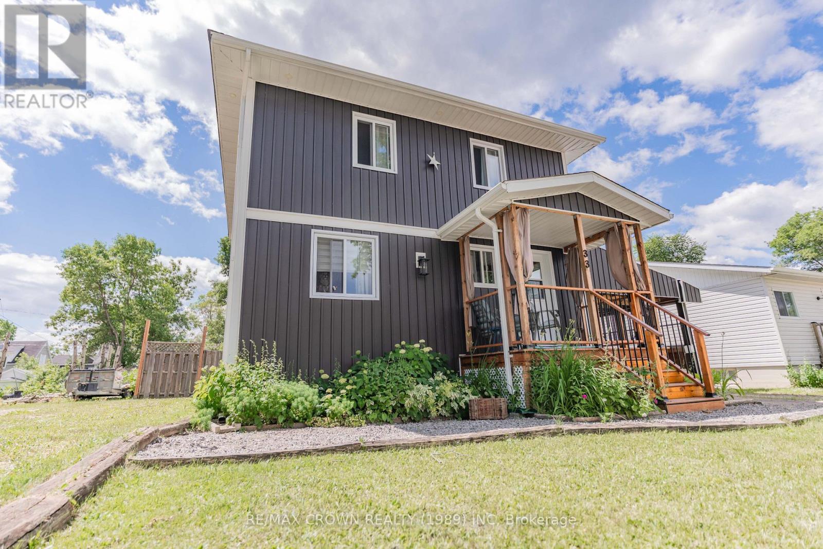 33 DOMINION AVENUE - 2