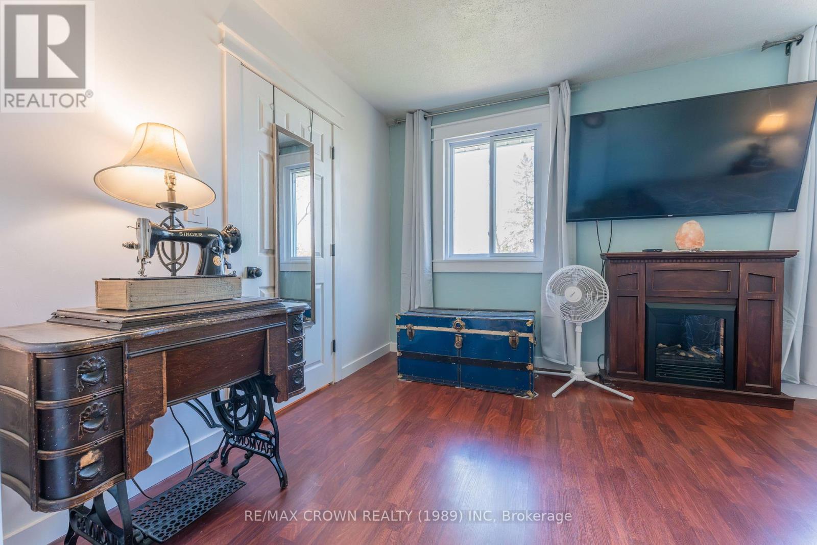 33 DOMINION AVENUE - 20