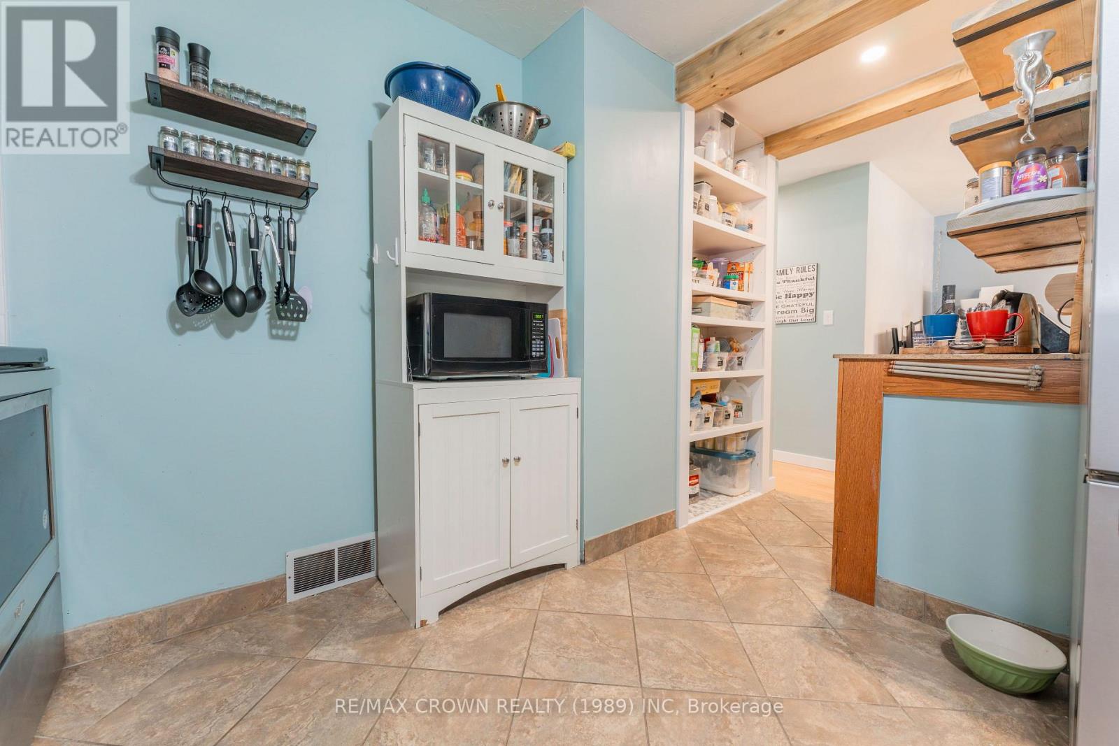 33 DOMINION AVENUE - 15