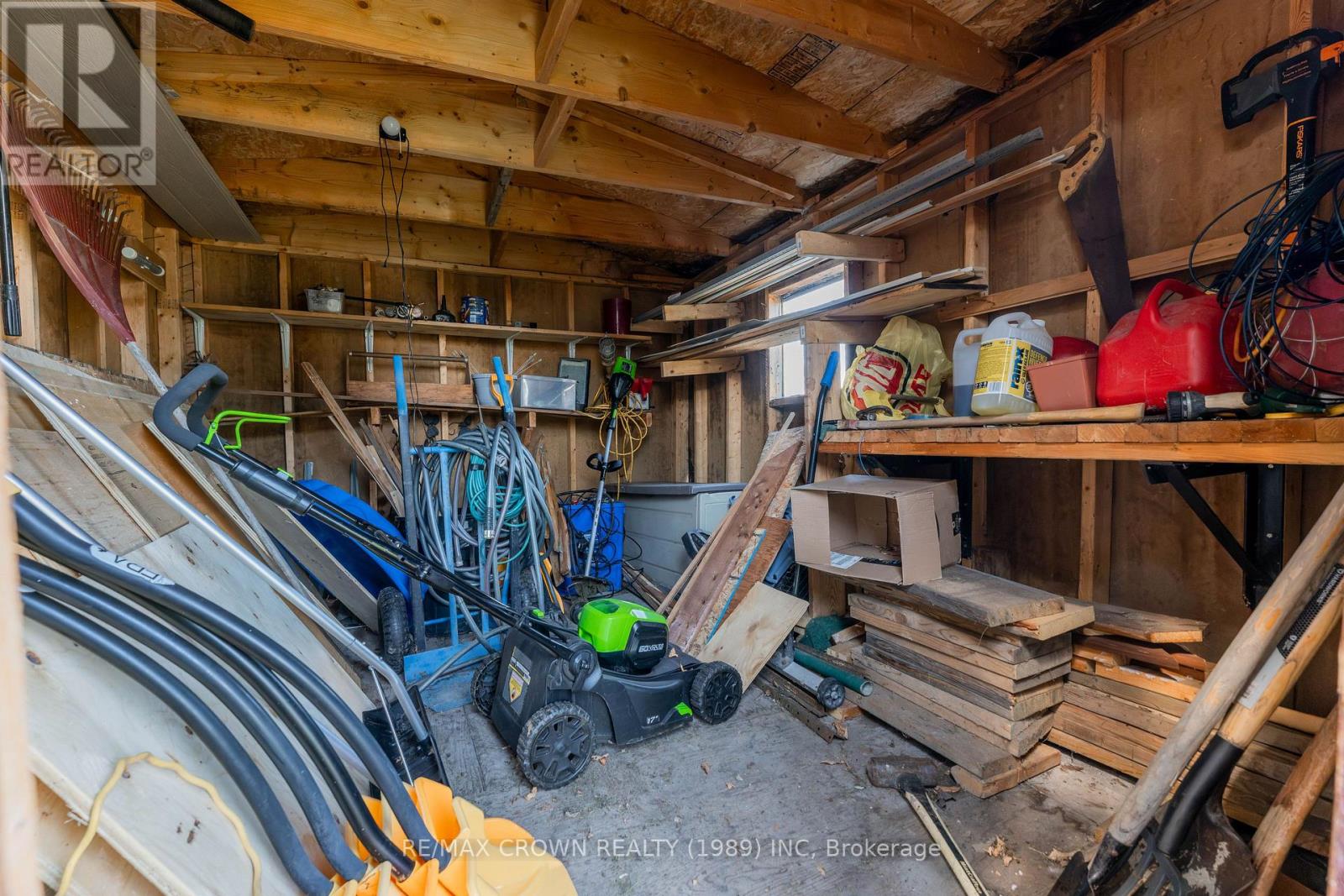 33 DOMINION AVENUE - 46