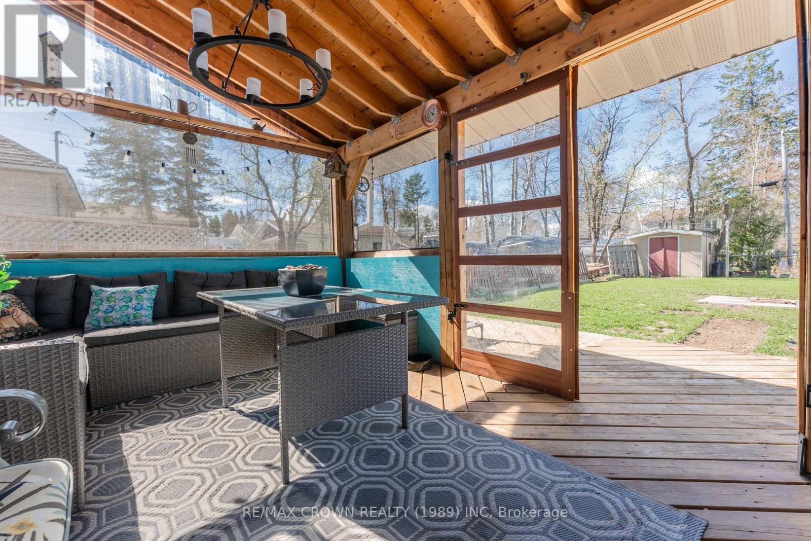 33 DOMINION AVENUE - 45