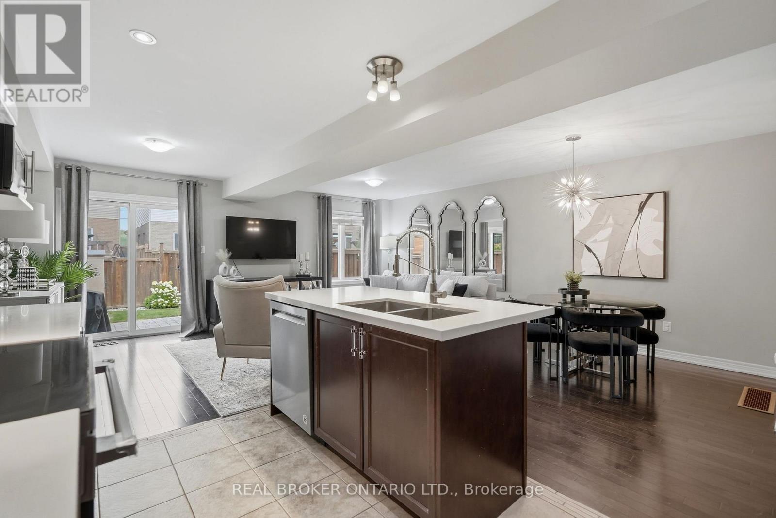 29 WATERBRIDGE STREET - Image 19