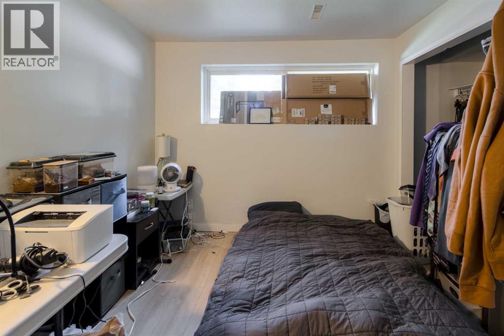 7 cayuga Place W - 12