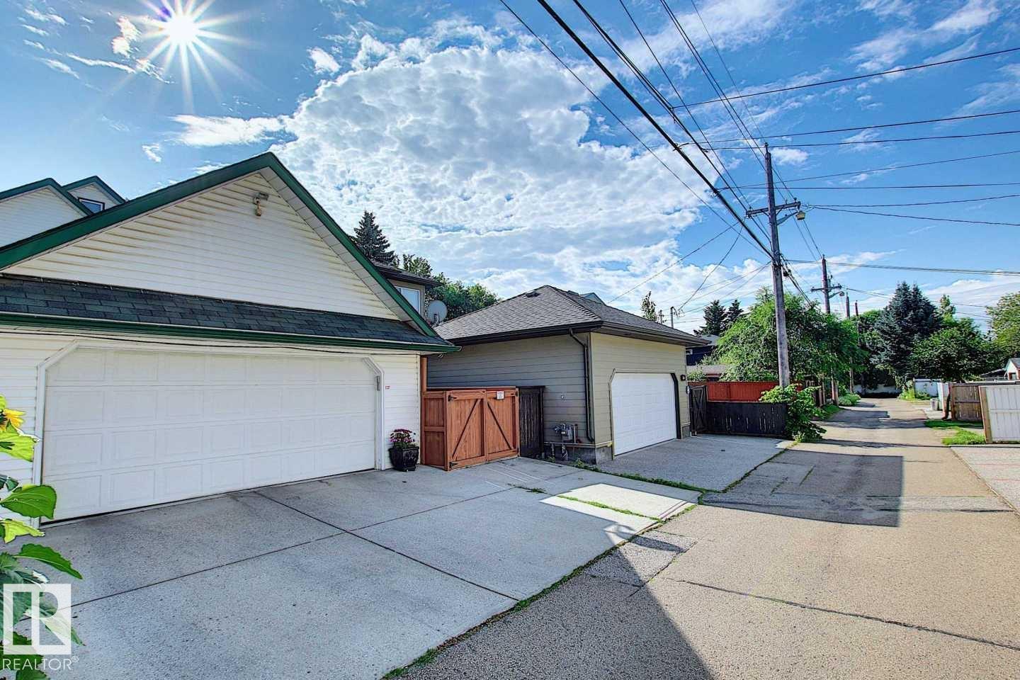 11126 52 ST NW - 69