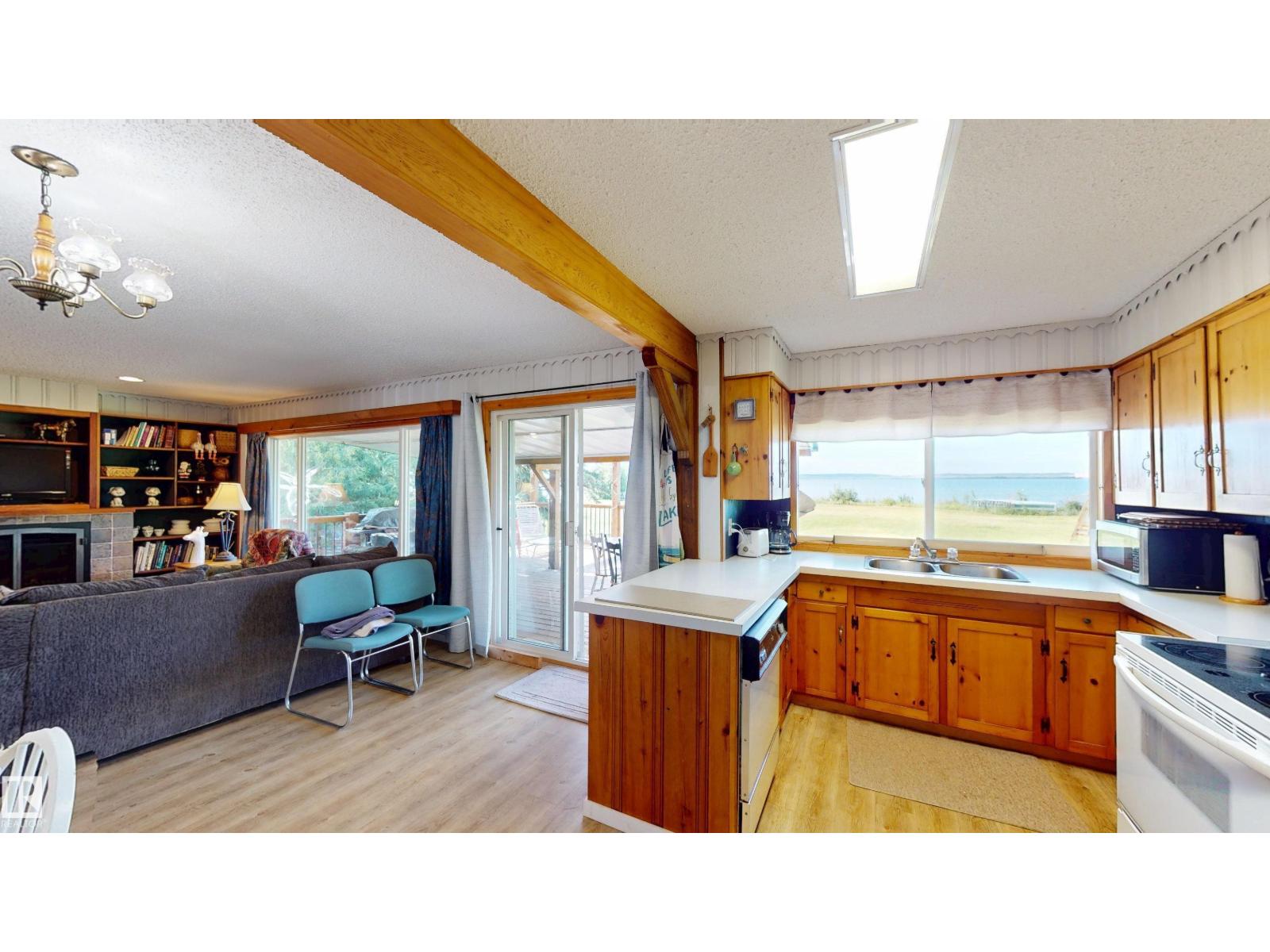 12 53026 RGE ROAD 43 - 15