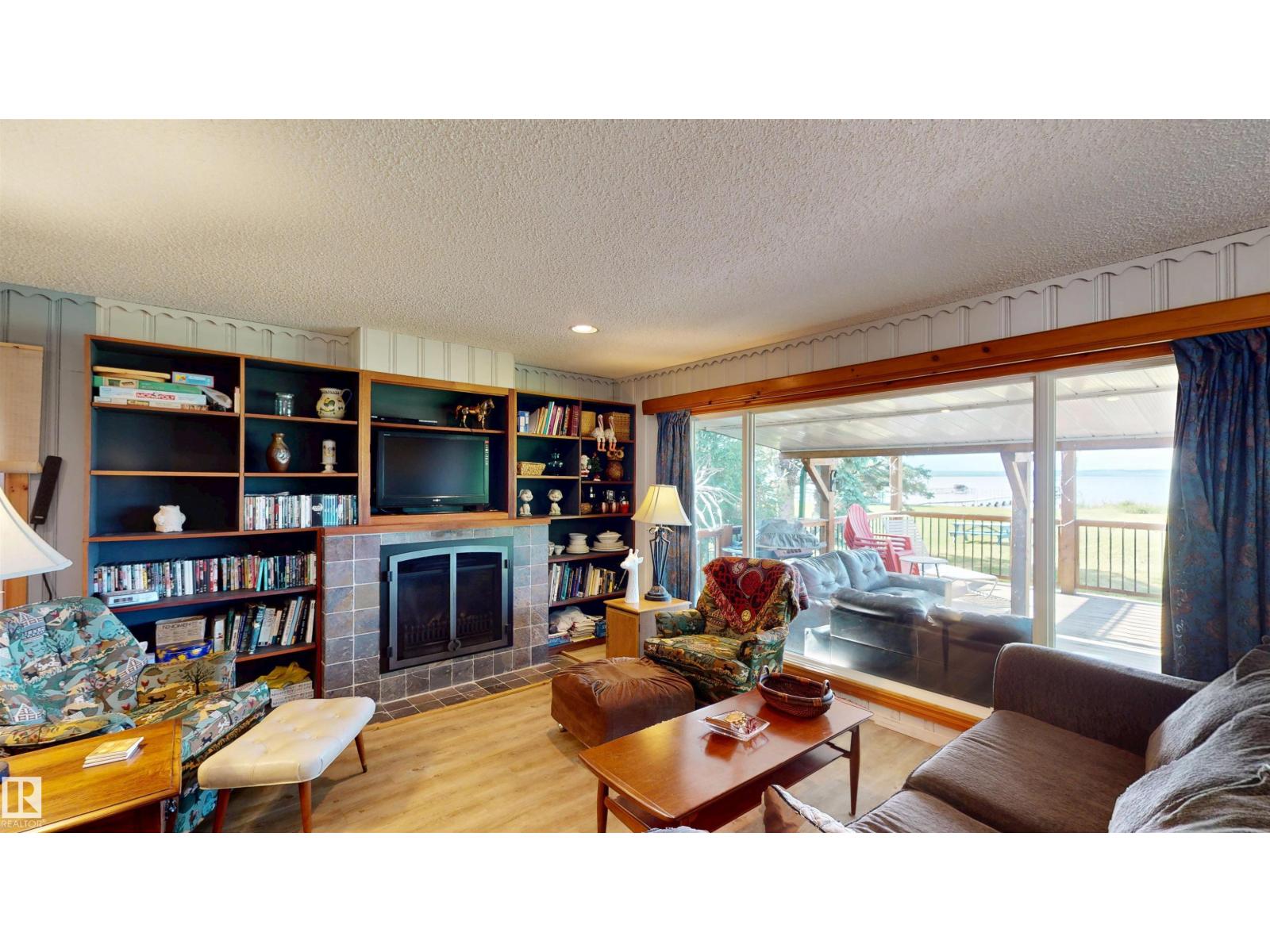 12 53026 RGE ROAD 43 - 9