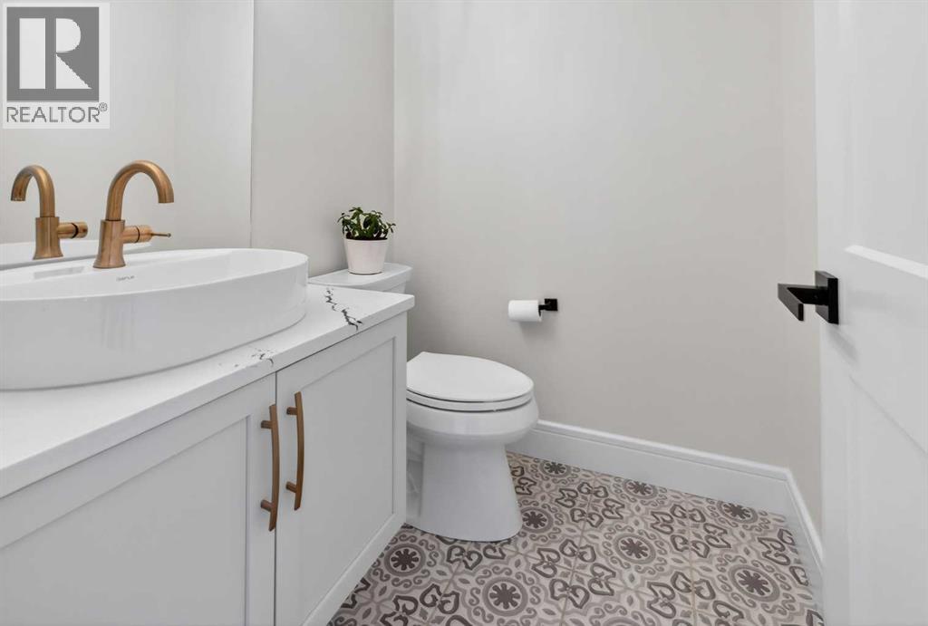 20320 29 Avenue NW - 33