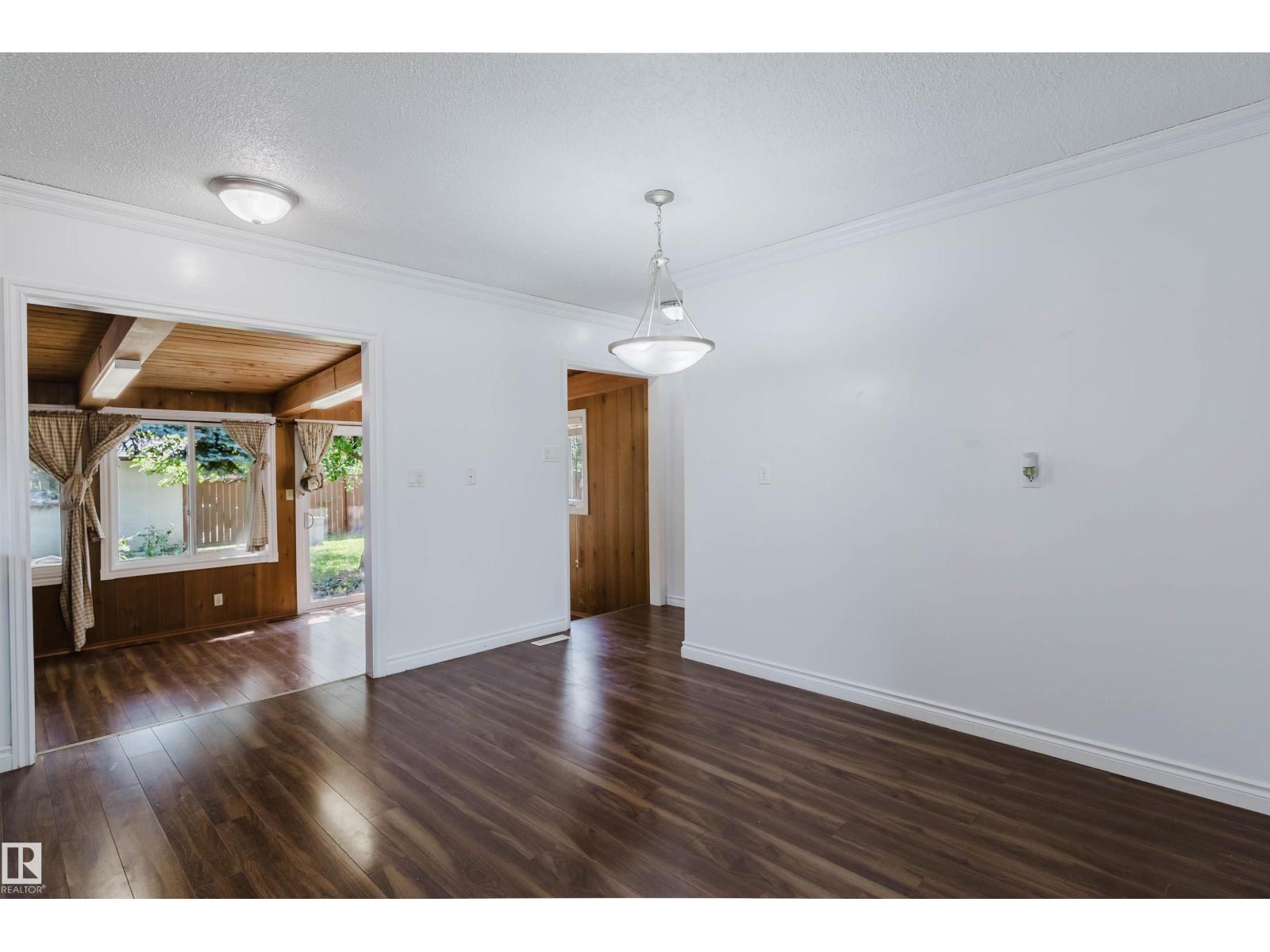 11115 39A AV NW - 15