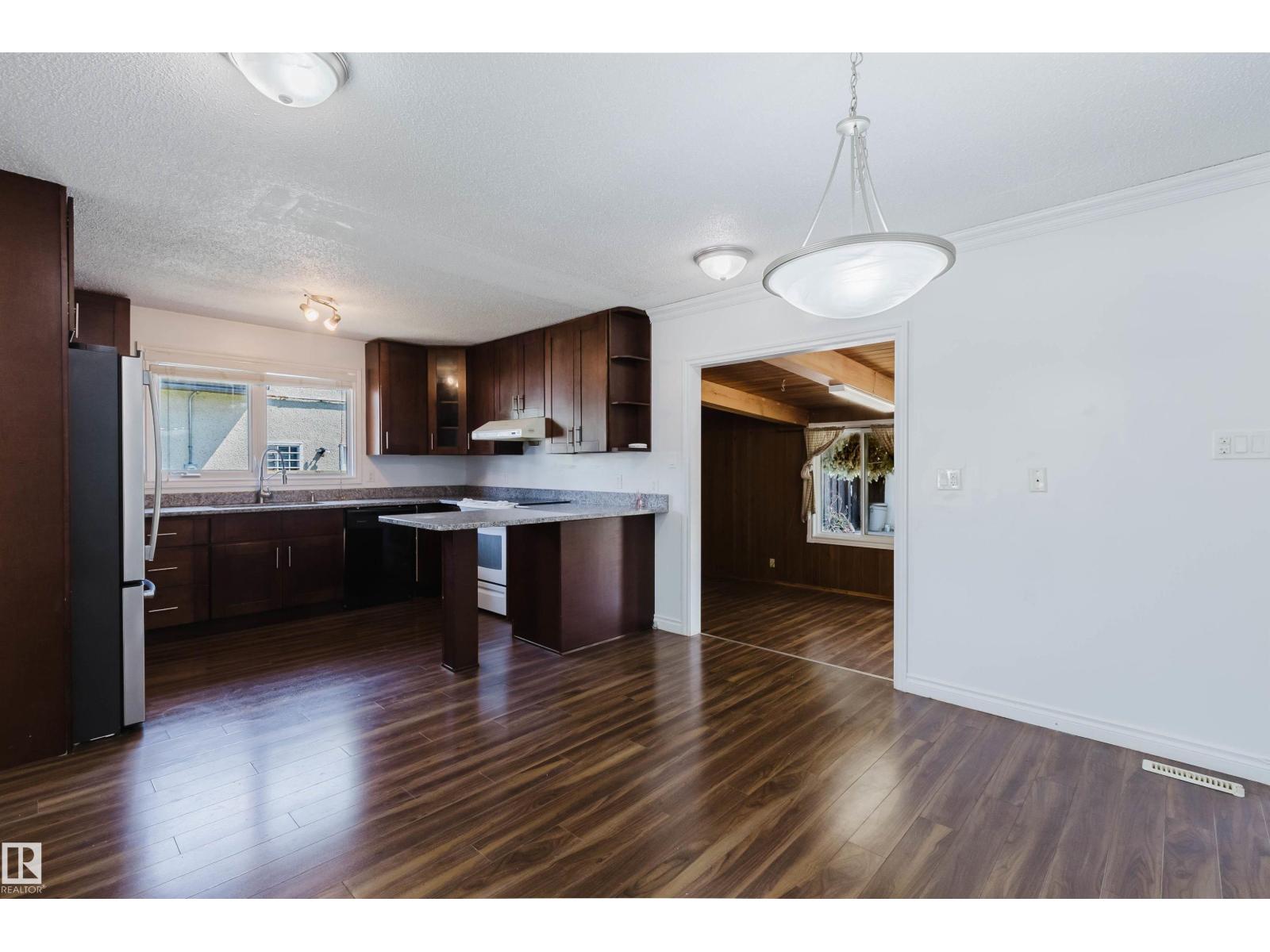 11115 39A AV NW - 10