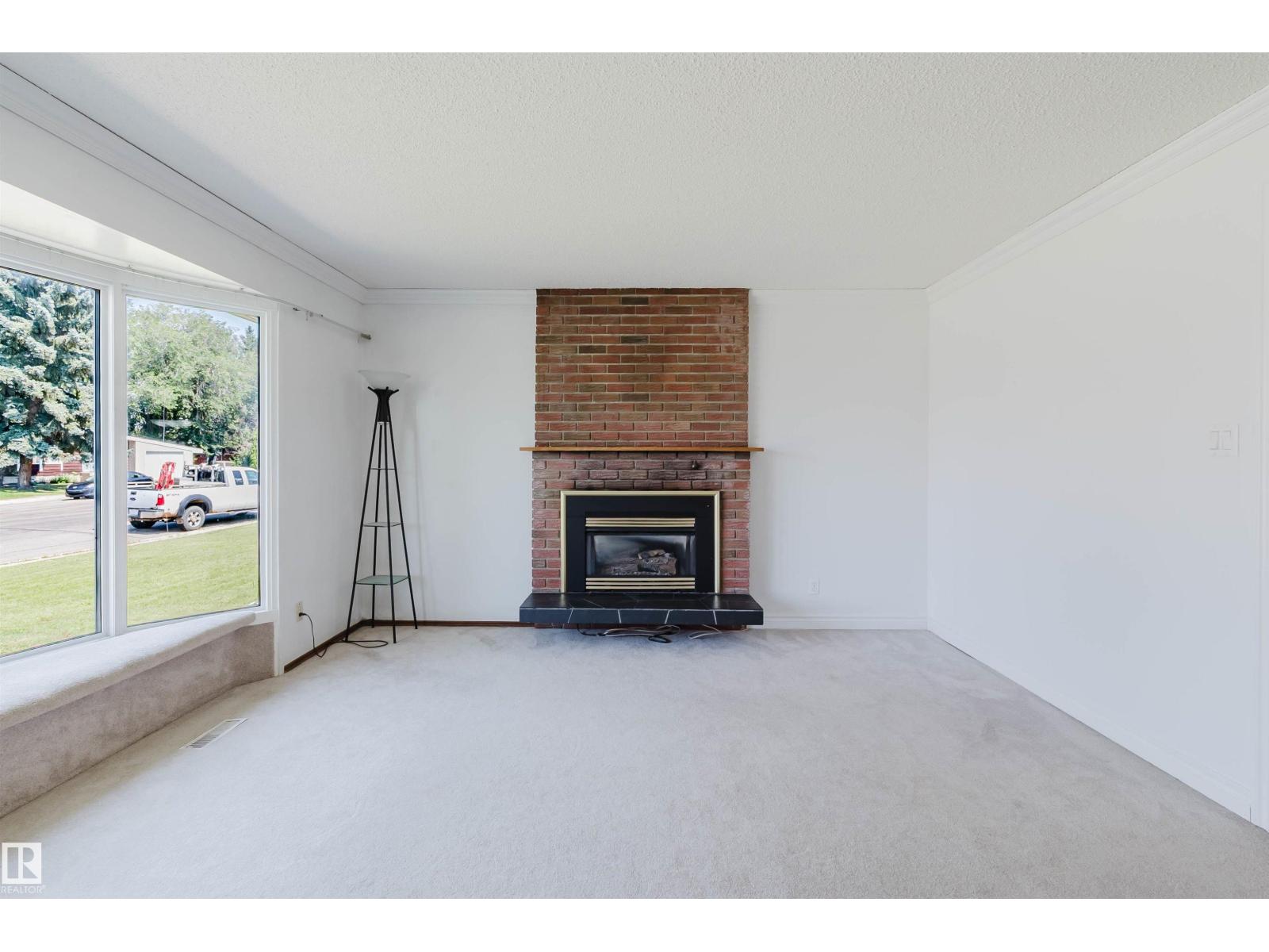 11115 39A AV NW - 5