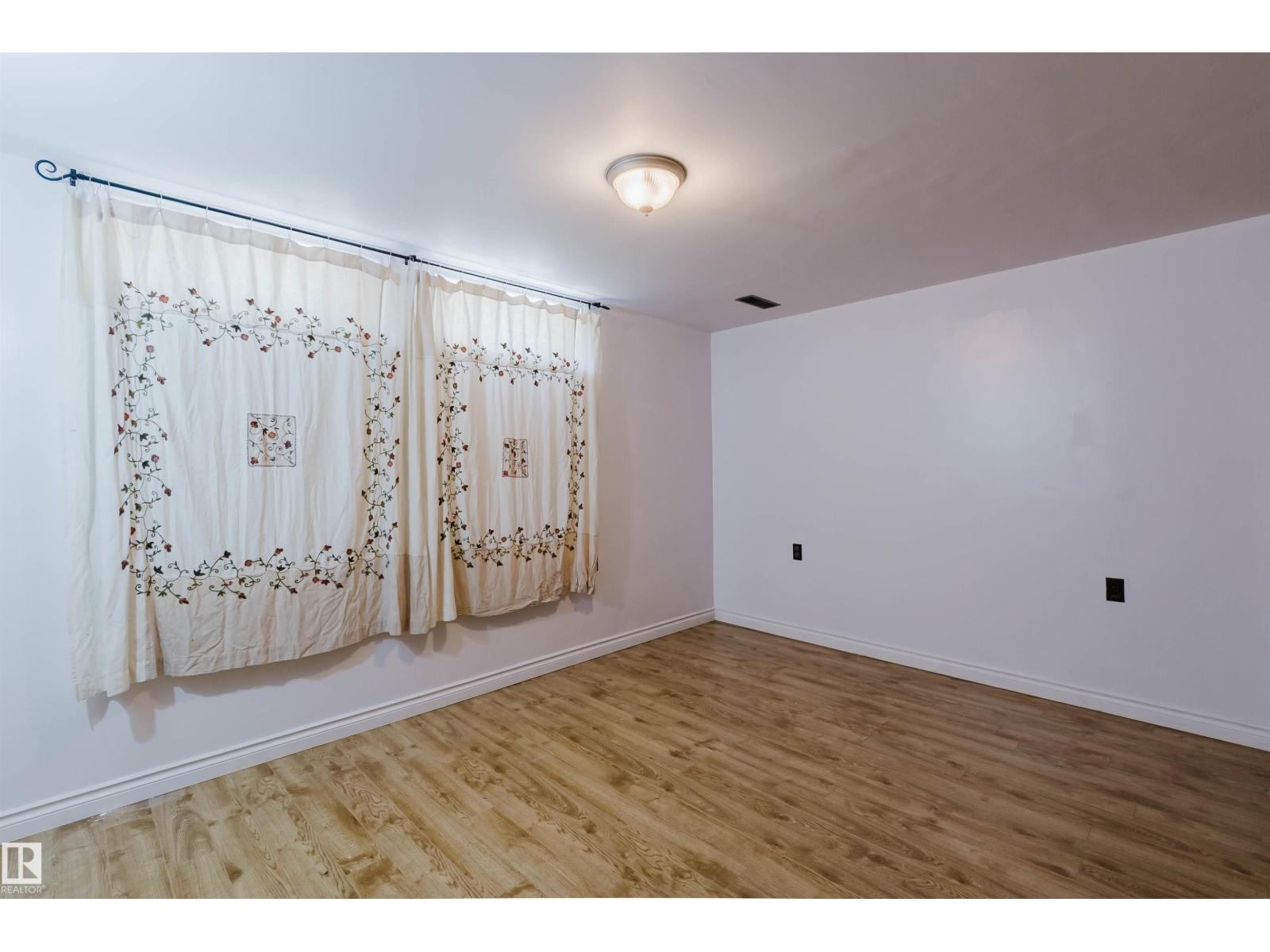 11115 39A AV NW - 32