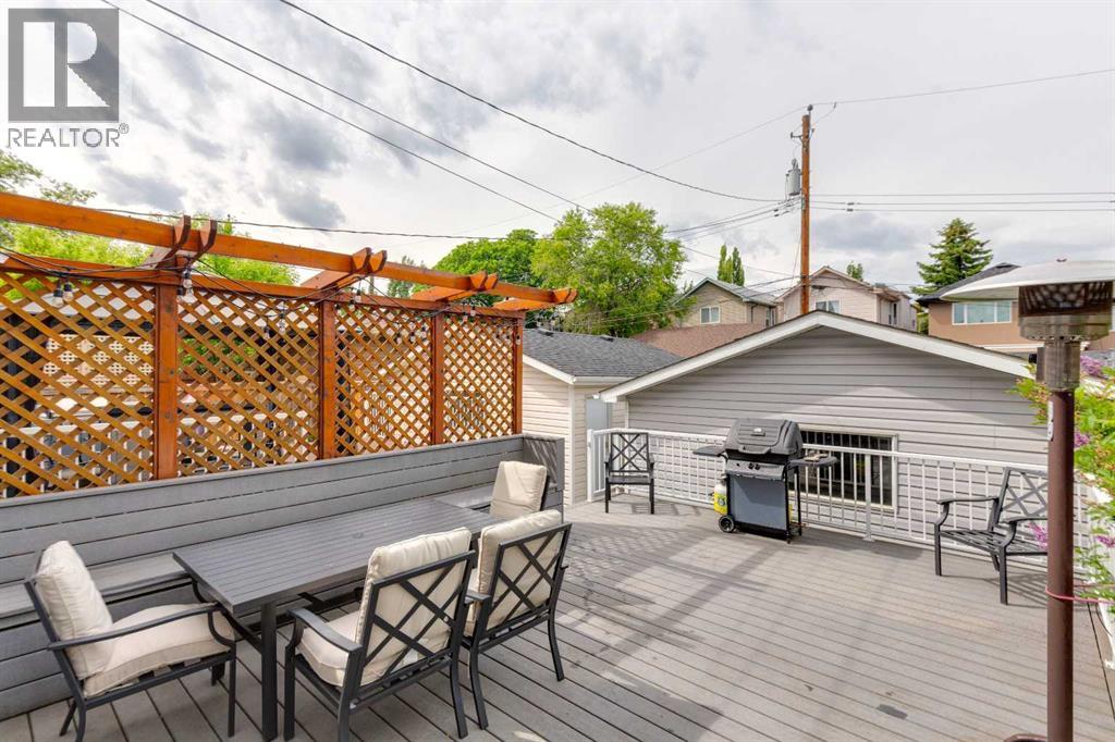 718 53 Avenue SW - 34