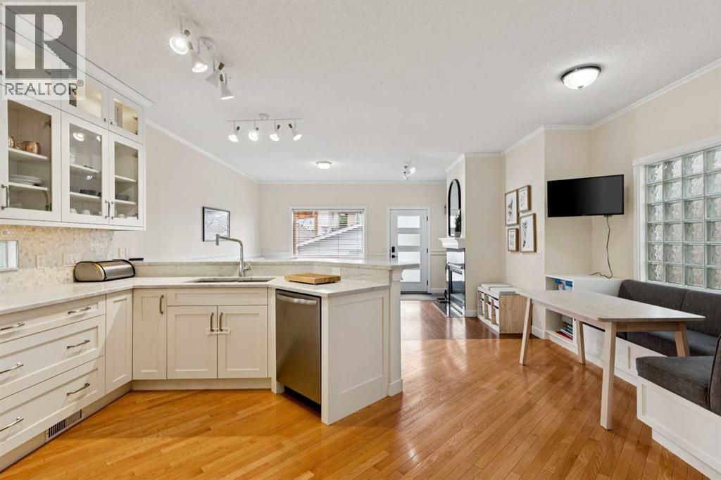 718 53 Avenue SW - 6