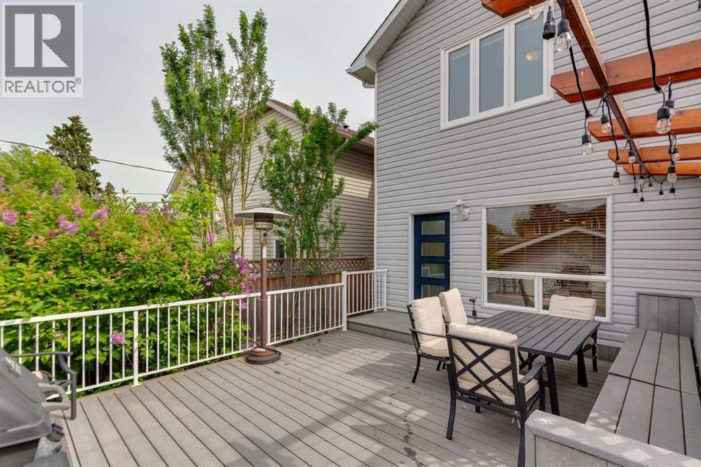 718 53 Avenue SW - 37