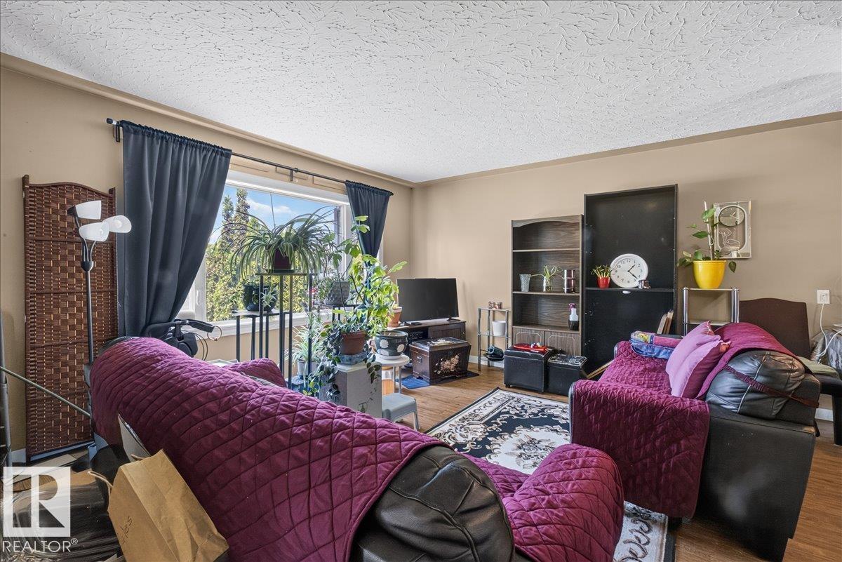13411 101 ST NW - 6