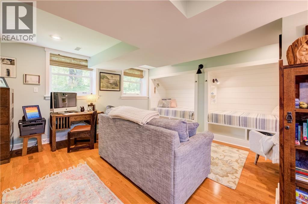294 HURON Road - Image 27
