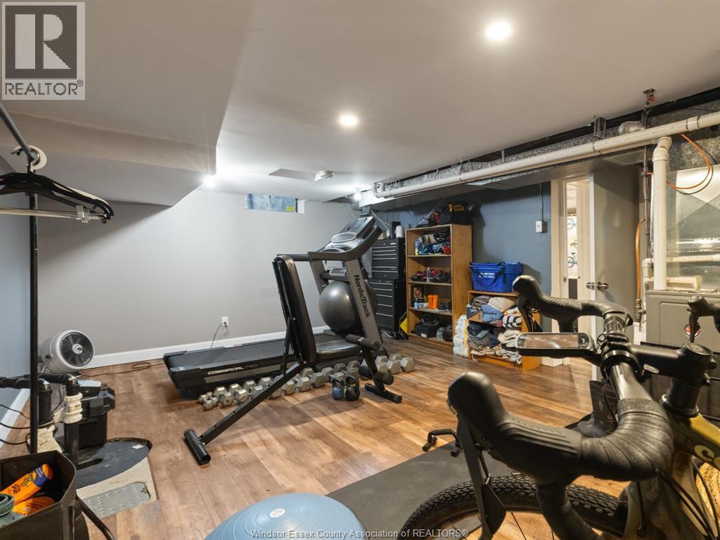2763 EVERTS AVENUE - 17