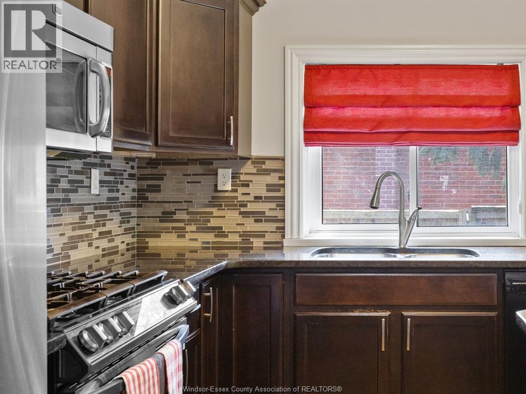 2763 EVERTS AVENUE - 9