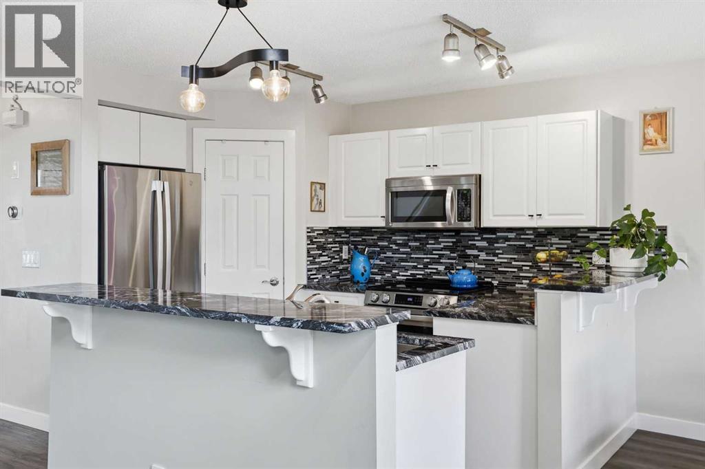 121 Canoe Square SW - 16