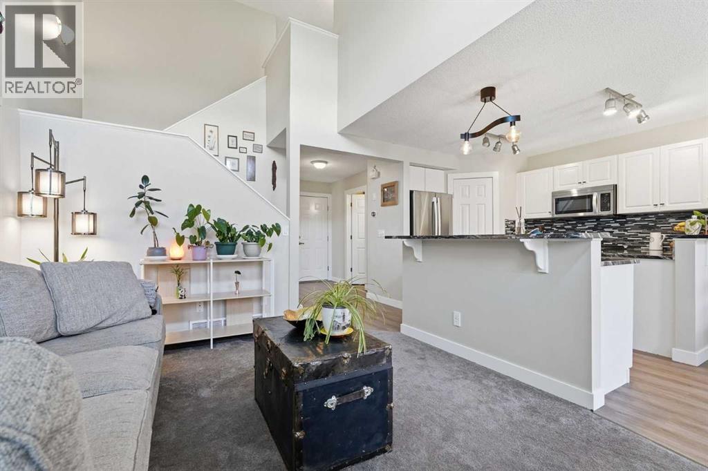 121 Canoe Square SW - 11