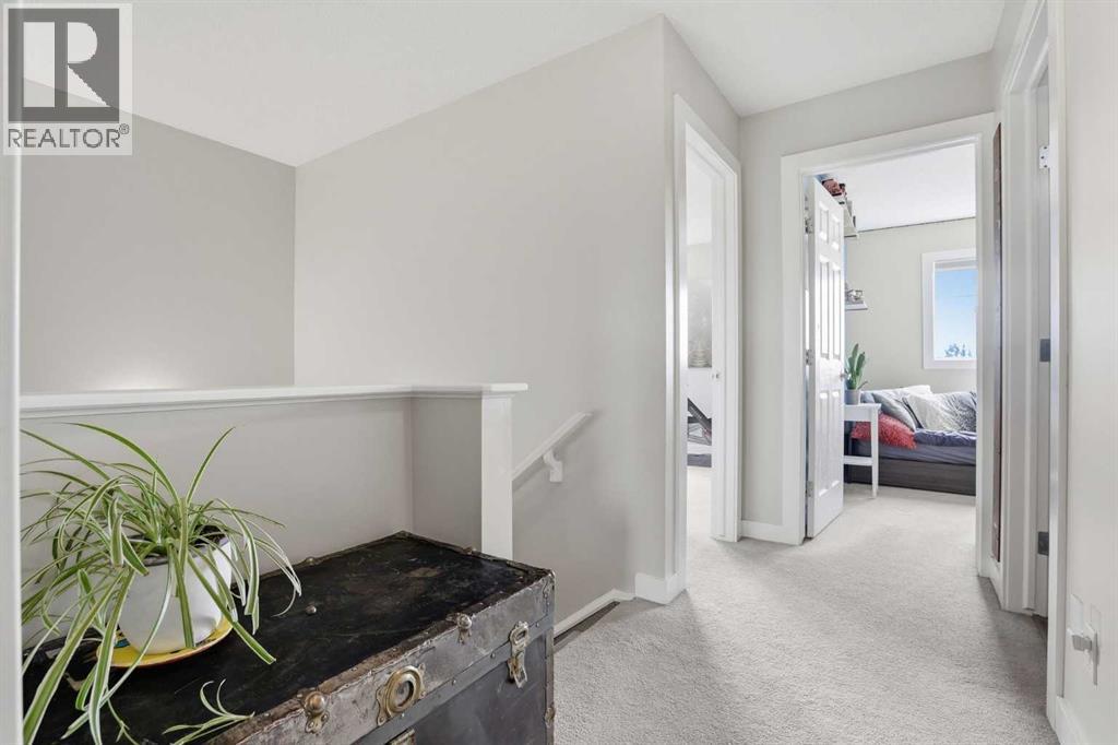 121 Canoe Square SW - 25