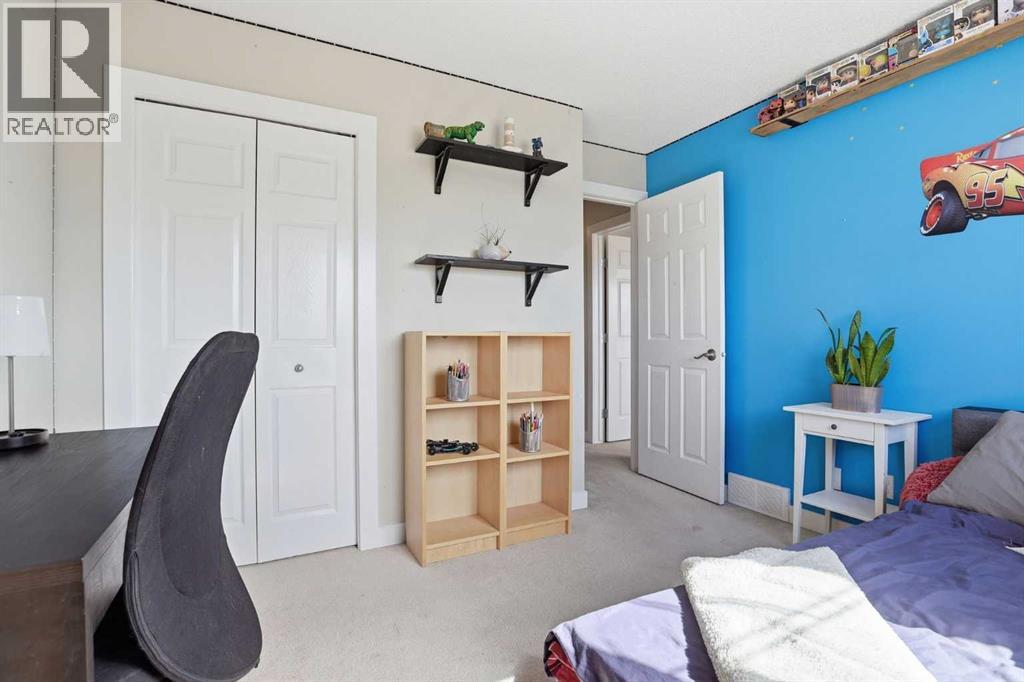 121 Canoe Square SW - 27