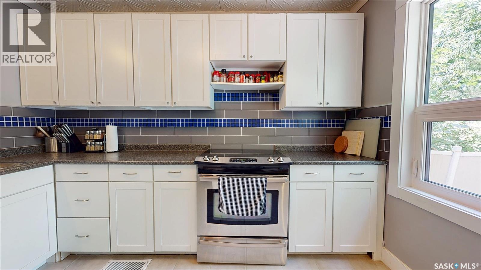 3054 Athol STREET - 15