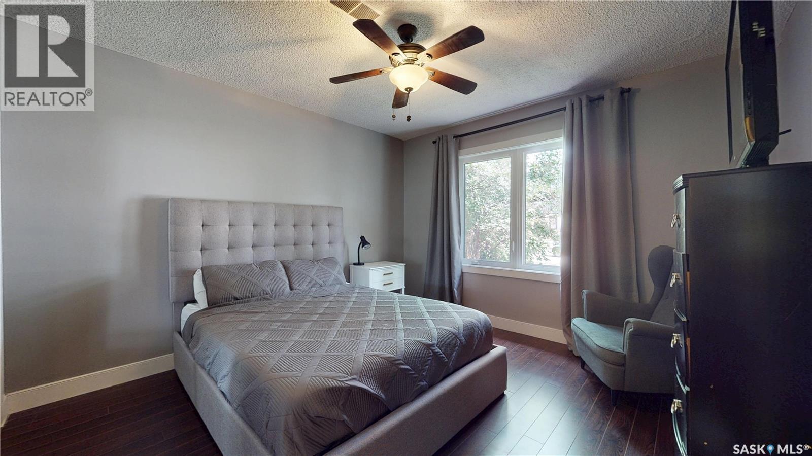 3054 Athol STREET - 17