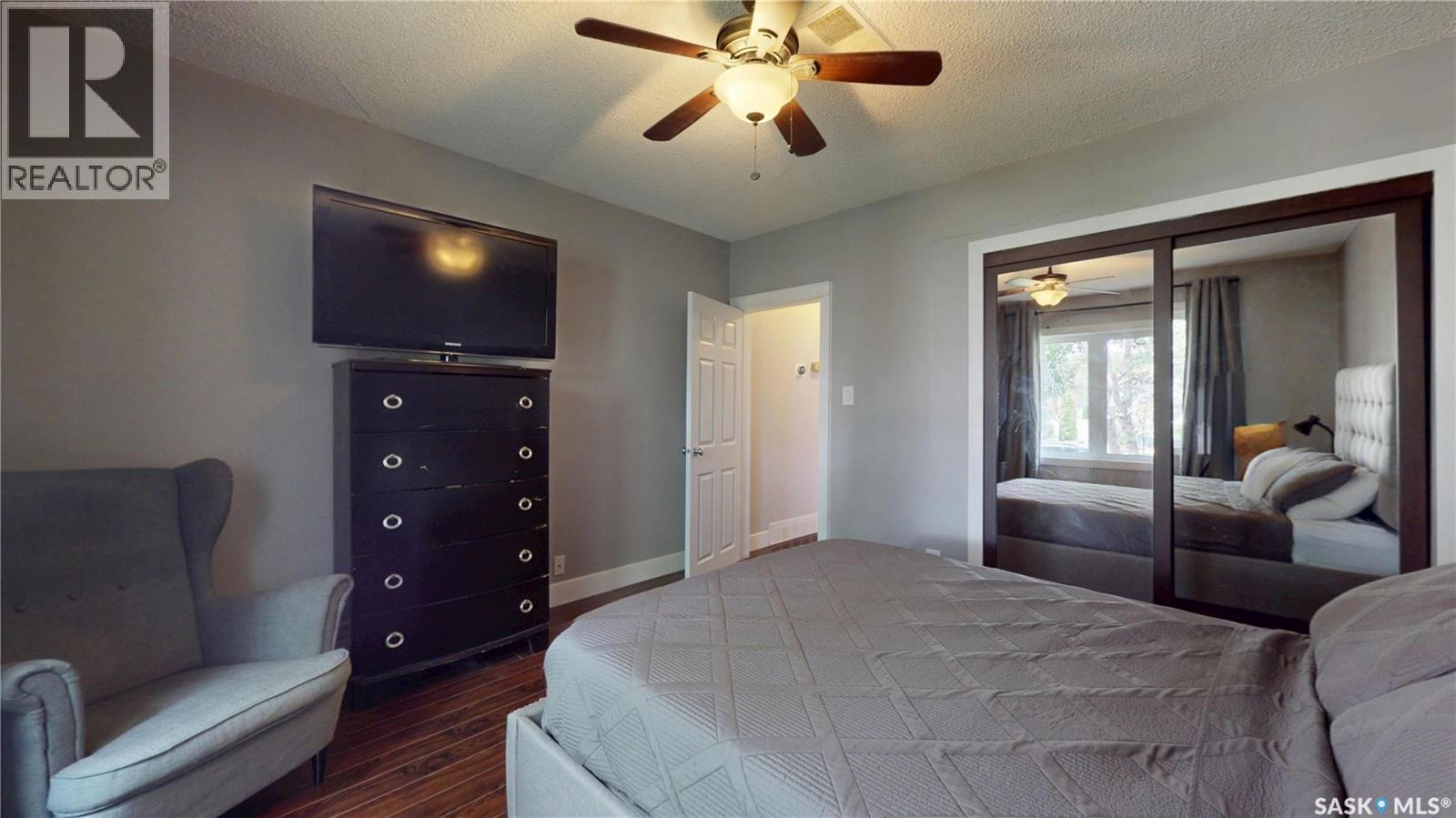 3054 Athol STREET - 18
