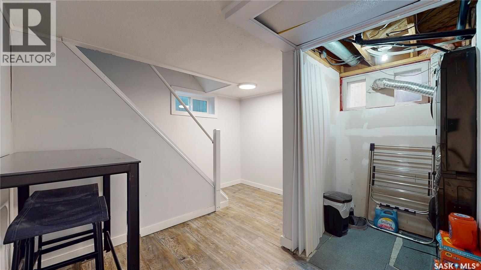 3054 Athol STREET - 22