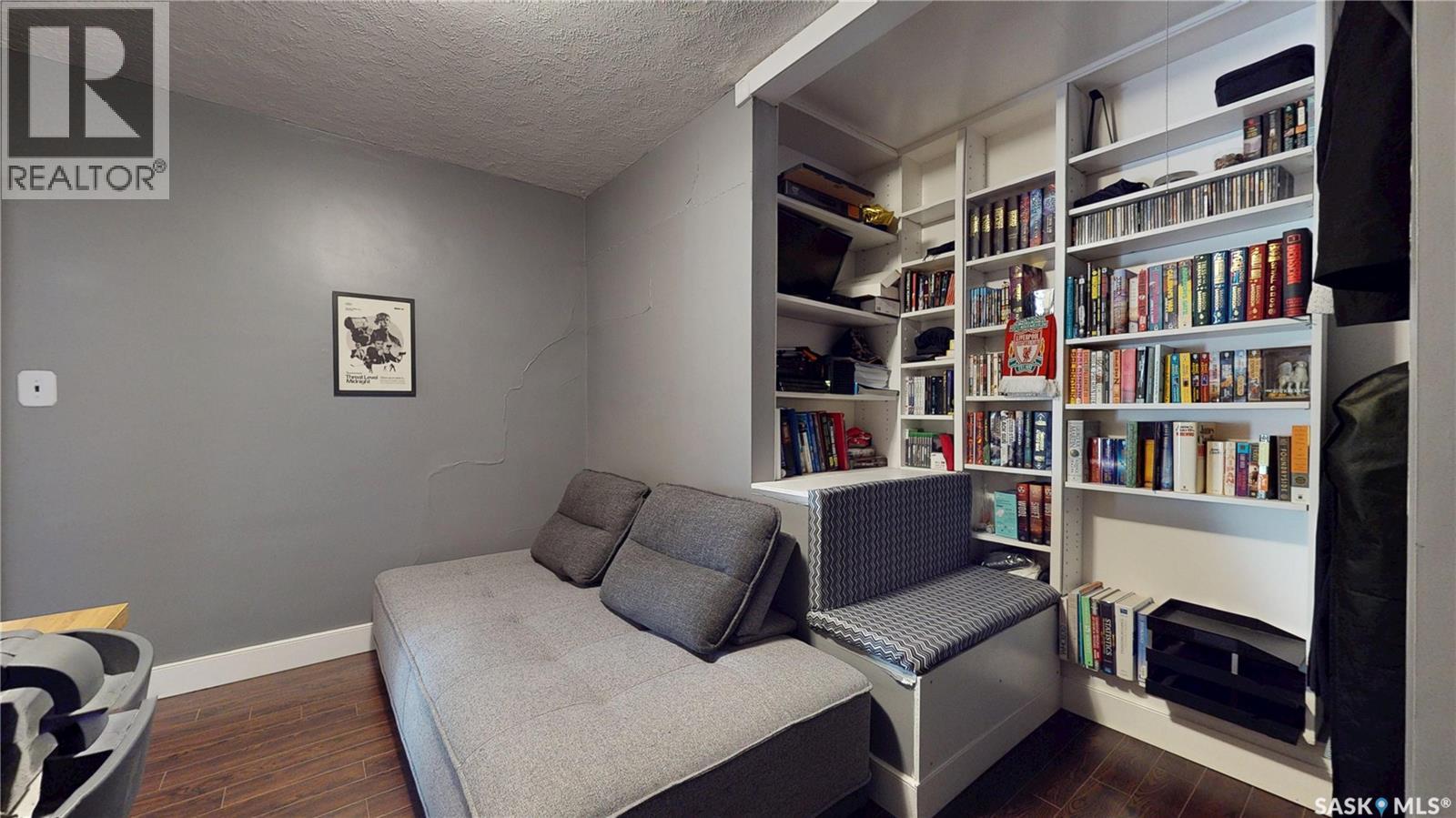 3054 Athol STREET - 23